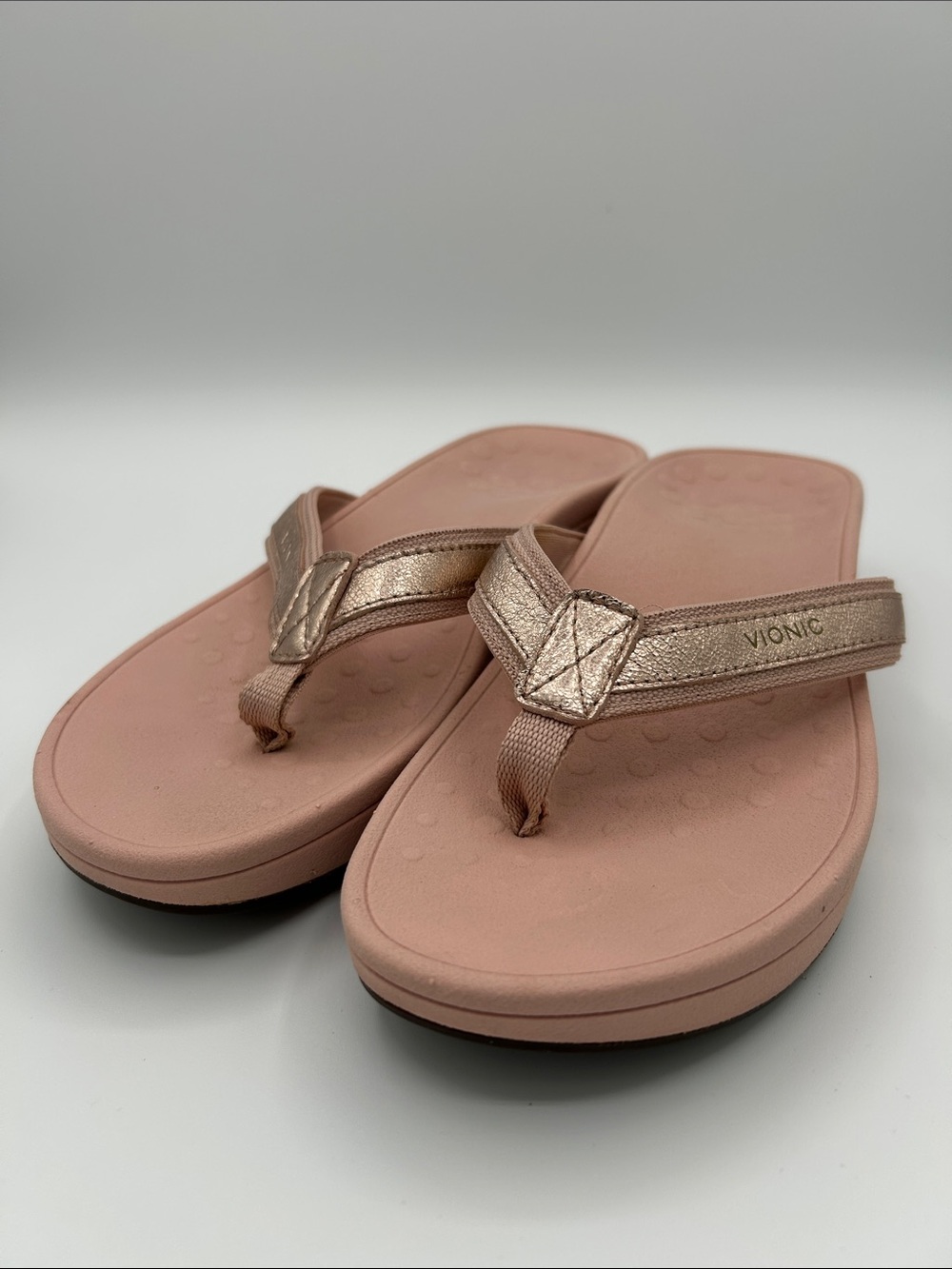 Vionic Womens Size 9 Rose Gold Pink Platform Sandals